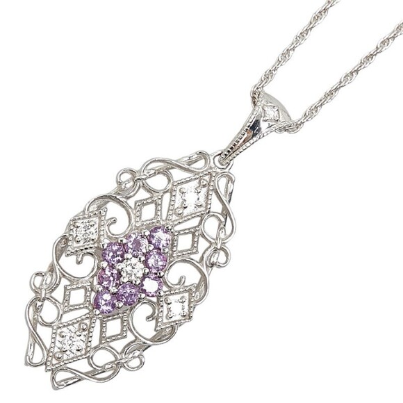 Other 18KAmethyst Necklace Metal Necklace in Good condition